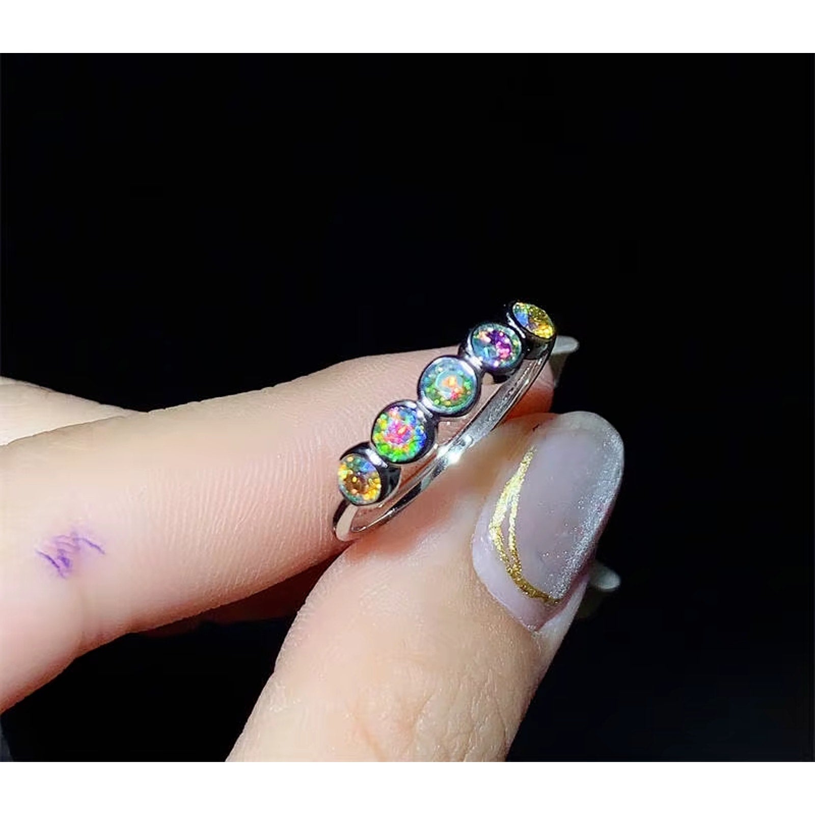 VVS1 Iradescent Rainbow Moissanite Band Ring 3mm