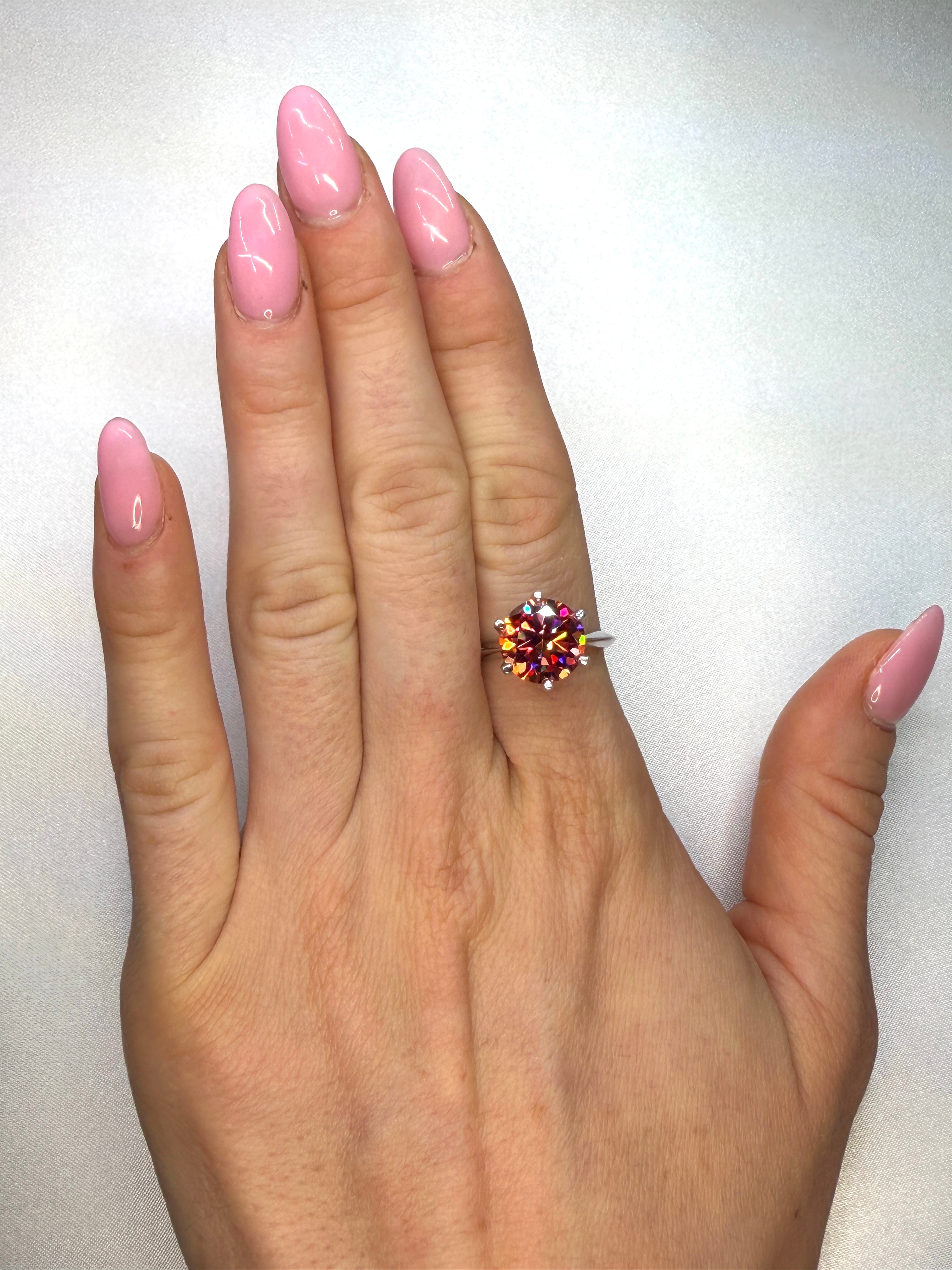 5CT VVS1 Round Brilliant Cut Red Moissanite Ring