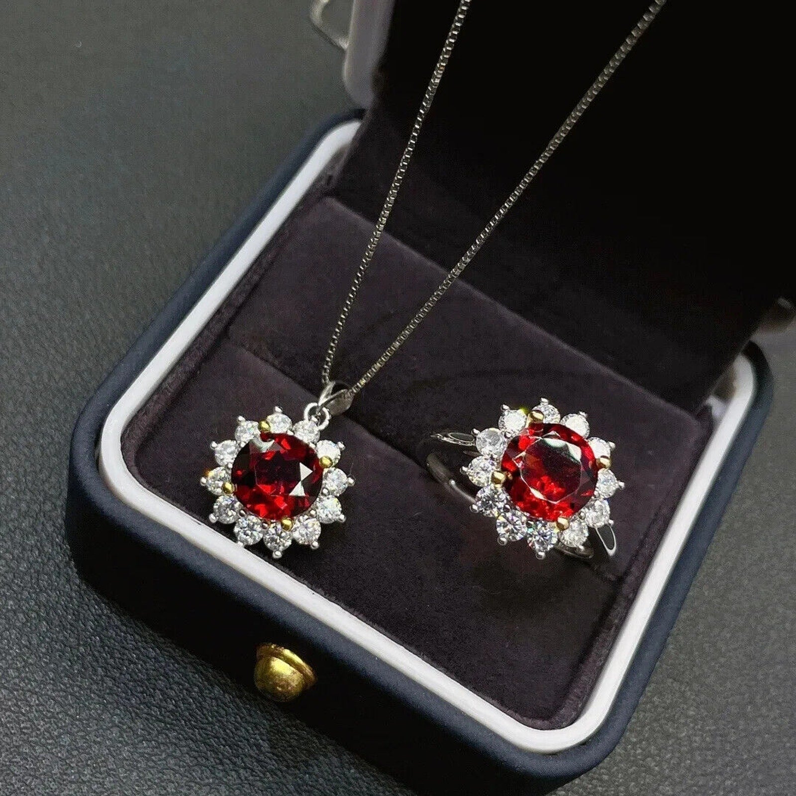 Women's Red Garnet Jewelry Set, Natural Red Garnet Necklace and Pendant Set