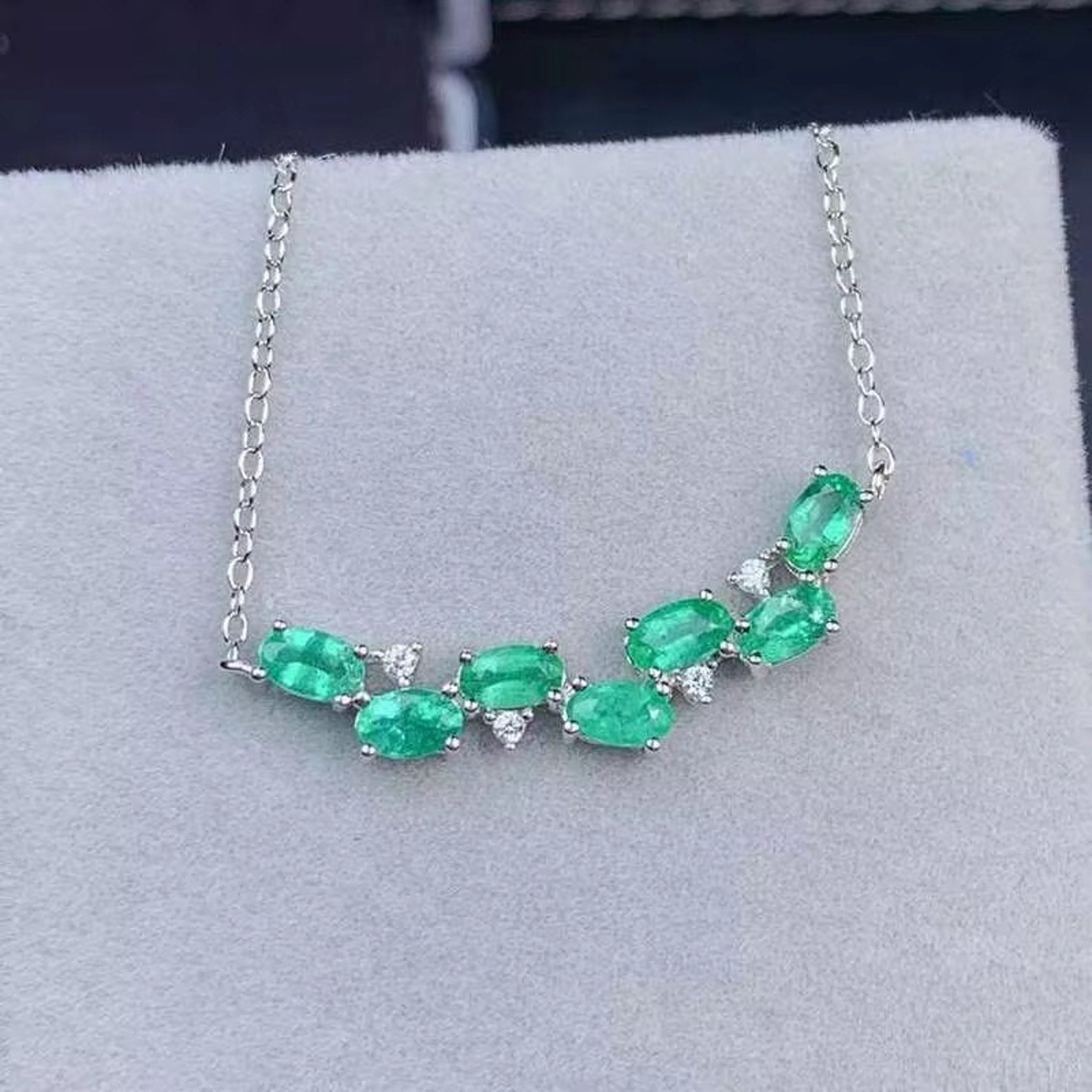 Natural Colombian Emerald Clavicle Chain Necklace 3x5mm VVS Grade