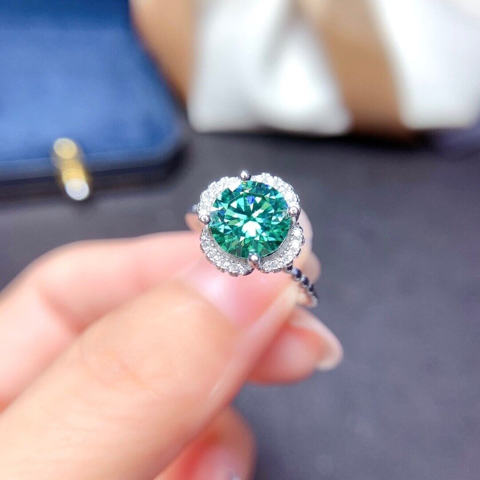 2 Carat Green Moissanite Flower Ring 8mm