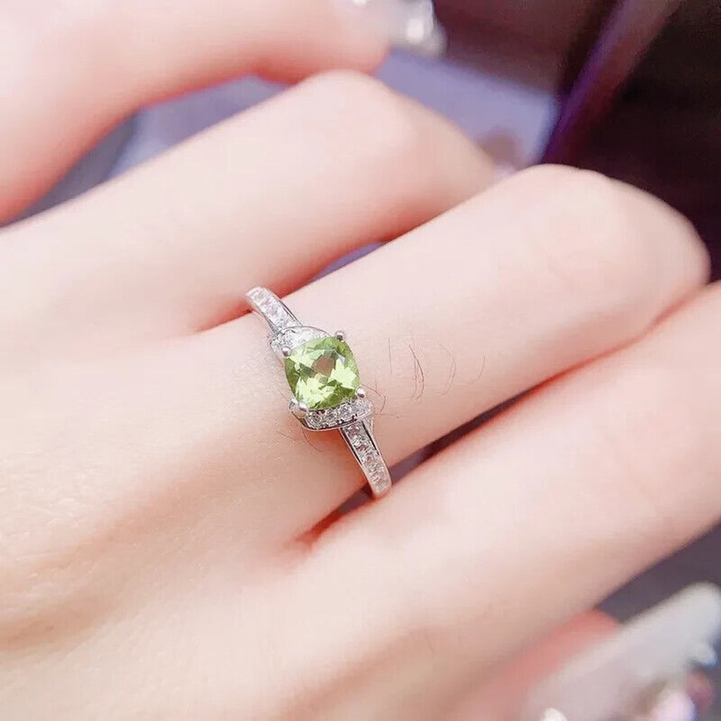 Natural Peridot Cushion Cut Gemstone Ring 5mm