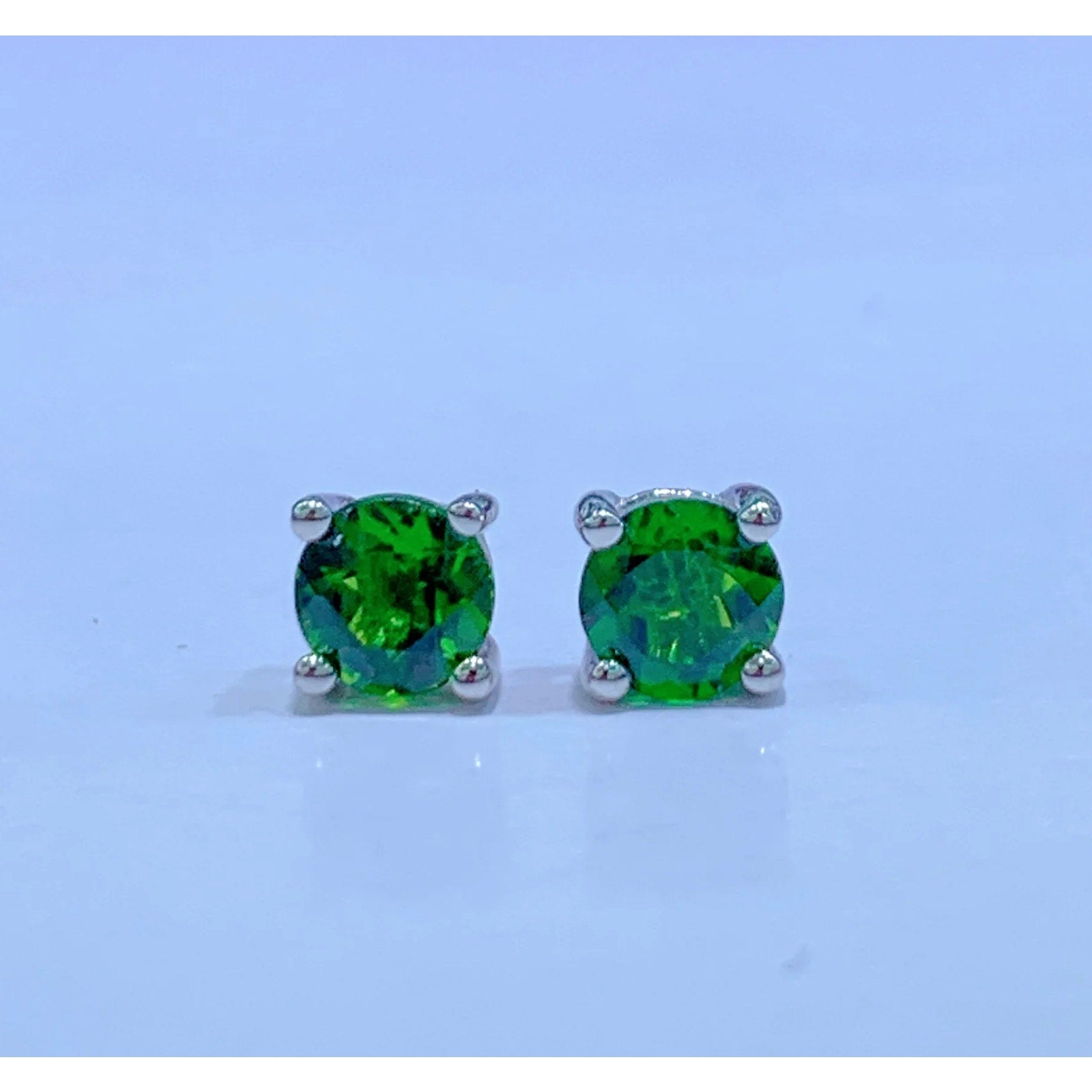 Men's or Women's Chrome Diopside Stud Earrings, Natural Chrome Diopside