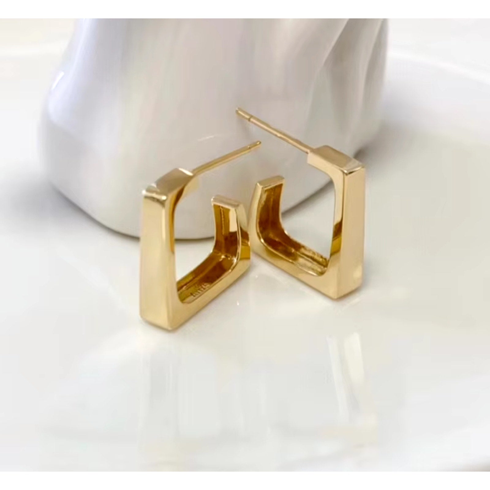 18k Gold Hoop Earrings, Yellow Gold Hoop Earrings 18k, 18k Solid Yellow Gold Hoop Earrings, Au750 Hoop Earrings, Au750 Yellow Gold Hoop Earrings, Yellow Gold Hoop Earrings 18k, Women’s 18k Gold Hoop Earrings, 18k Yellow Gold Square Hoop Earrings, Solid Yellow Gold Hoops, Yellow Gold Square Hoop Earrings 18k, 18k Yellow Gold Square Hoop Earrings, Solid Yellow Gold Square Hoops, Women’s Yellow Gold Square Hoop Earrings, Women’s Yellow Gold Hoop Earrings 18k, Au750 Yellow Gold Hoops, Au750 Yellow Gold Earrings