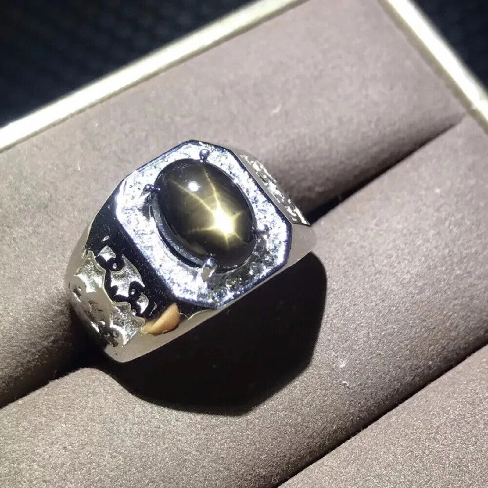 Star Sapphire, Men's Star Sapphire Ring, Star Light Sapphire Ring 9x11mm, 4CT