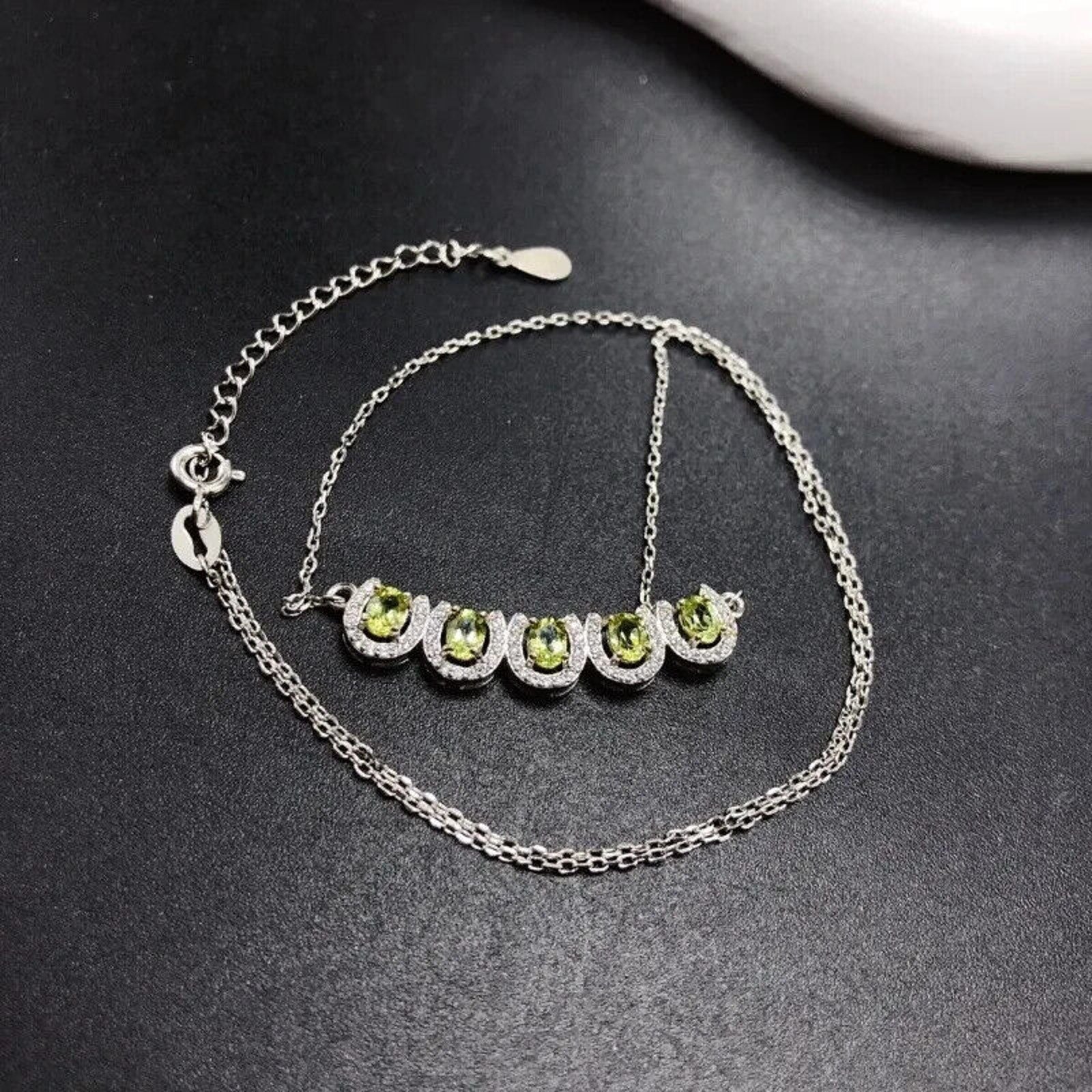 Peridot Birthstone Clavicle Chain Necklace 3x4mm