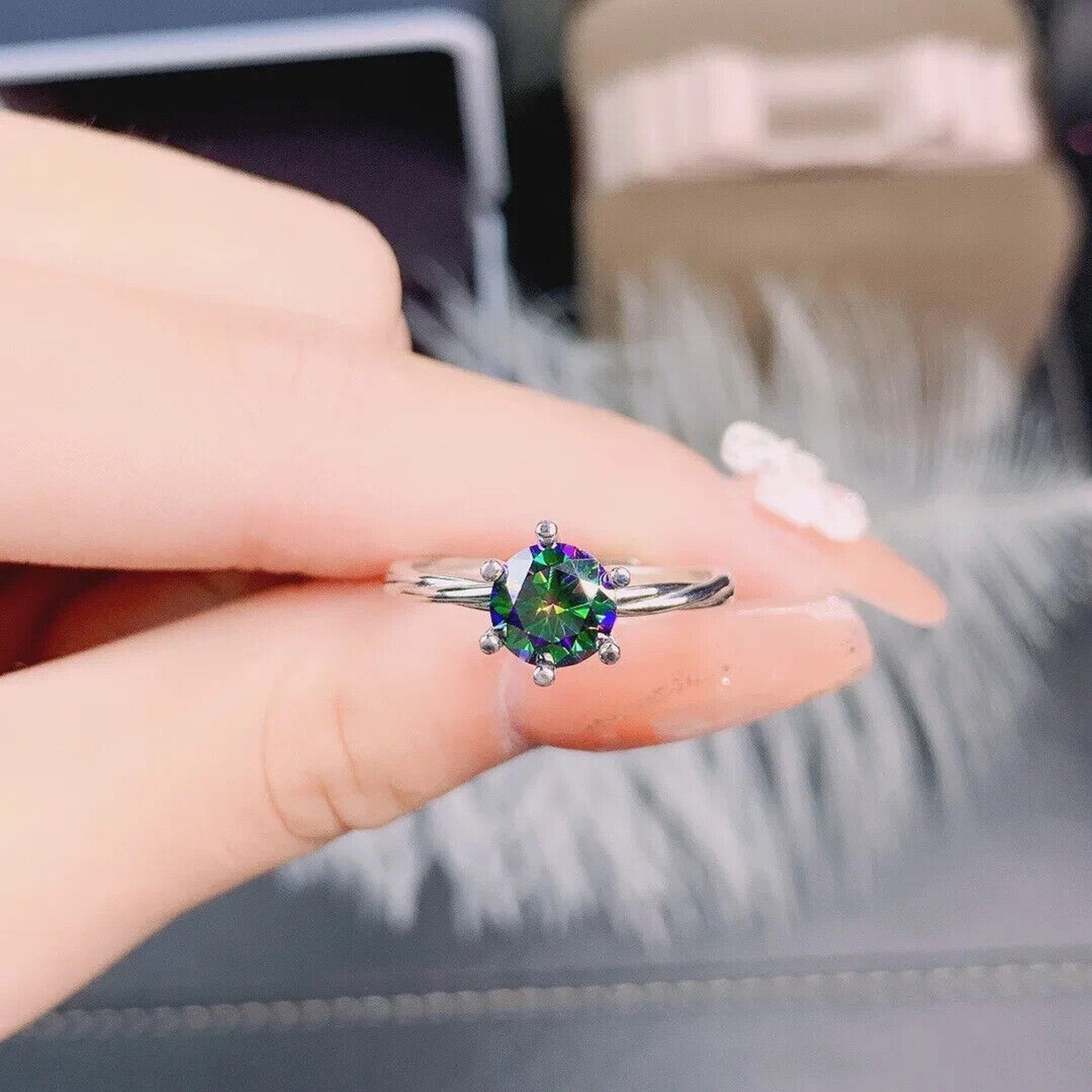 VVS1 1 CT Black Rainbow Moissanite Ring