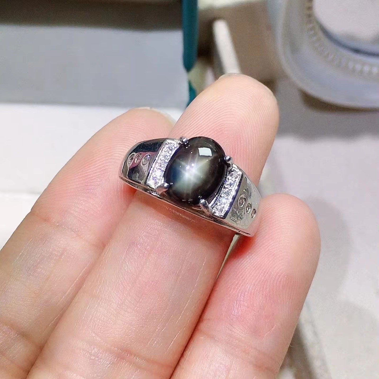 Men’s Star Sapphire Ring – Natural Star Light Sapphire in 925 Sterling Silver