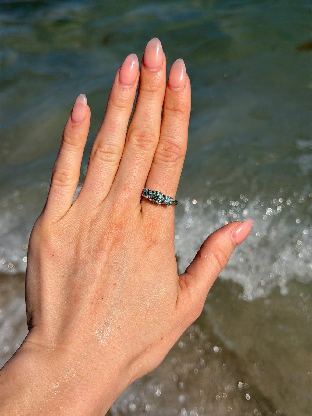 VVS1 3 Stone Green Moissanite Ring 925 Sterling Silver