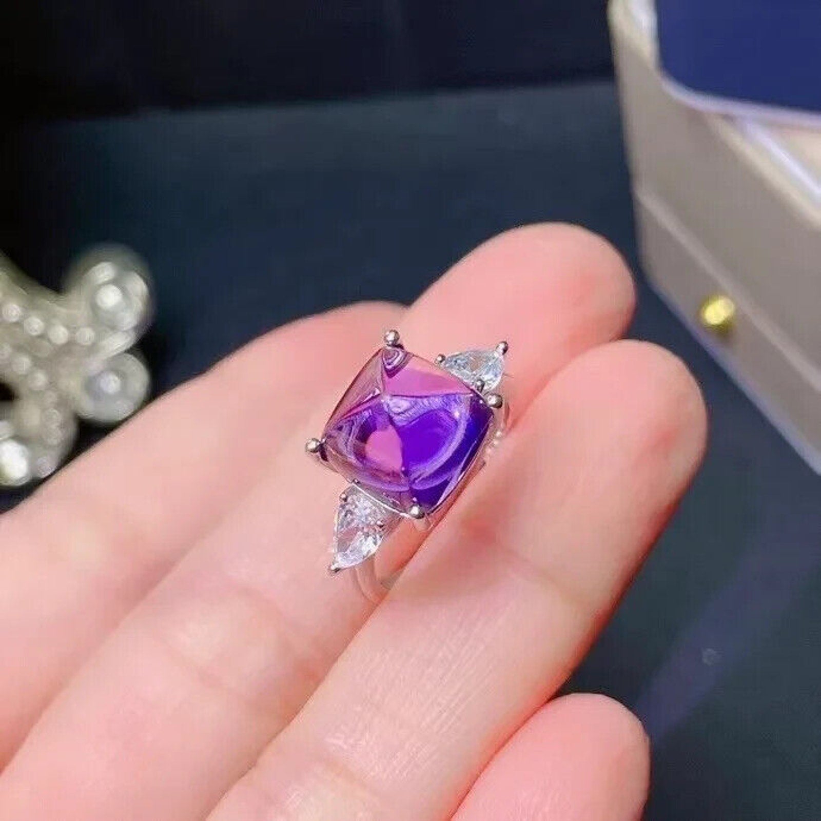 Natural Sugarloaf Cut Purple Amethyst Gemstone Ring, Amethyst Sugarloaf Ring