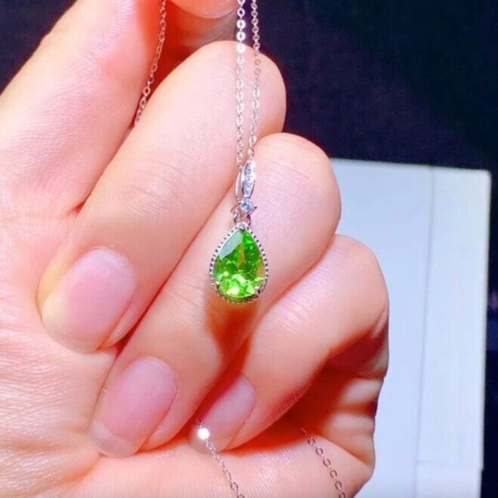 Peridot Gemstone Pendant Necklace, August Birthstone Peridot Pendant 7x9mm 1.5CT