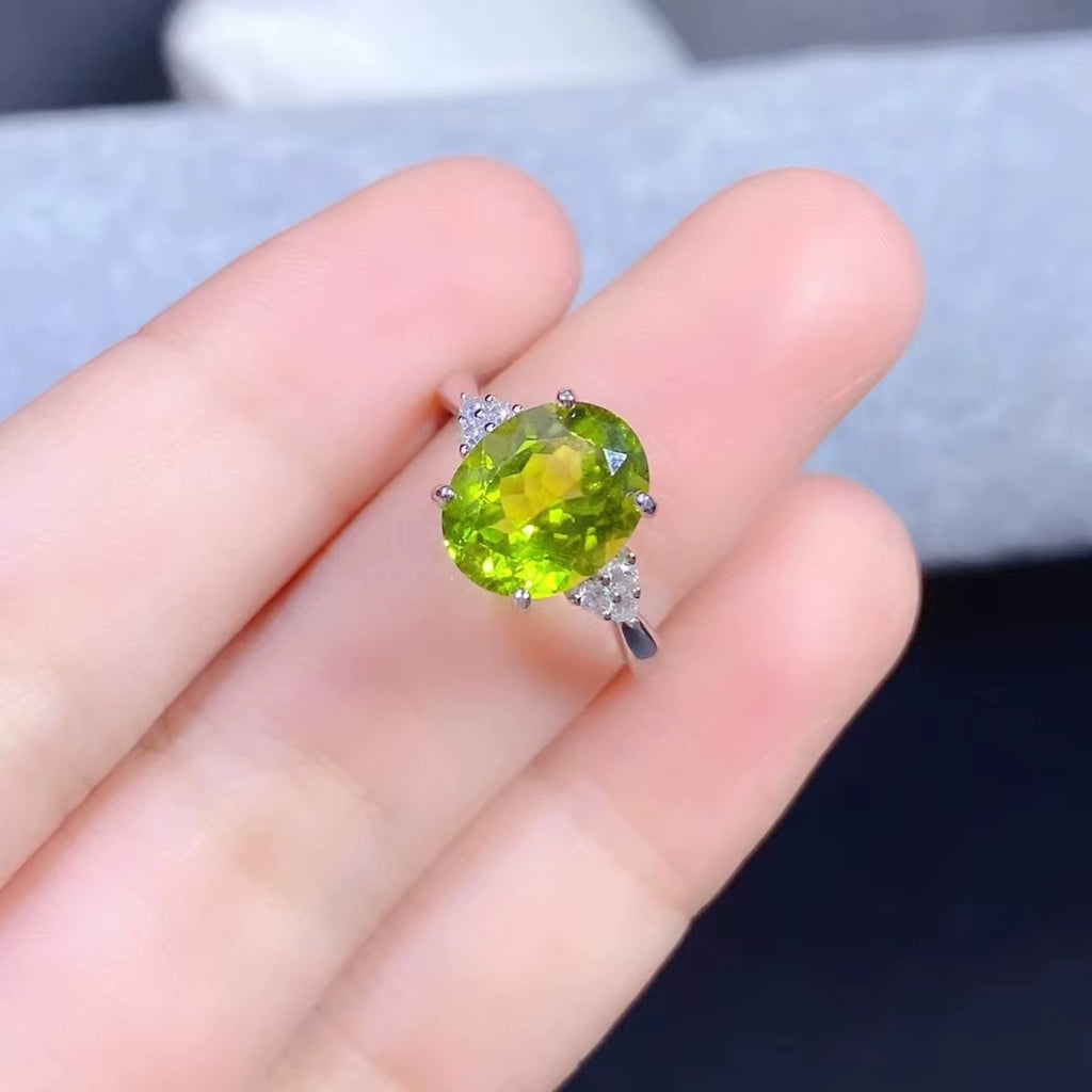 3CT Peridot Birthstone Ring 925 Sterling Silver 8x10mm