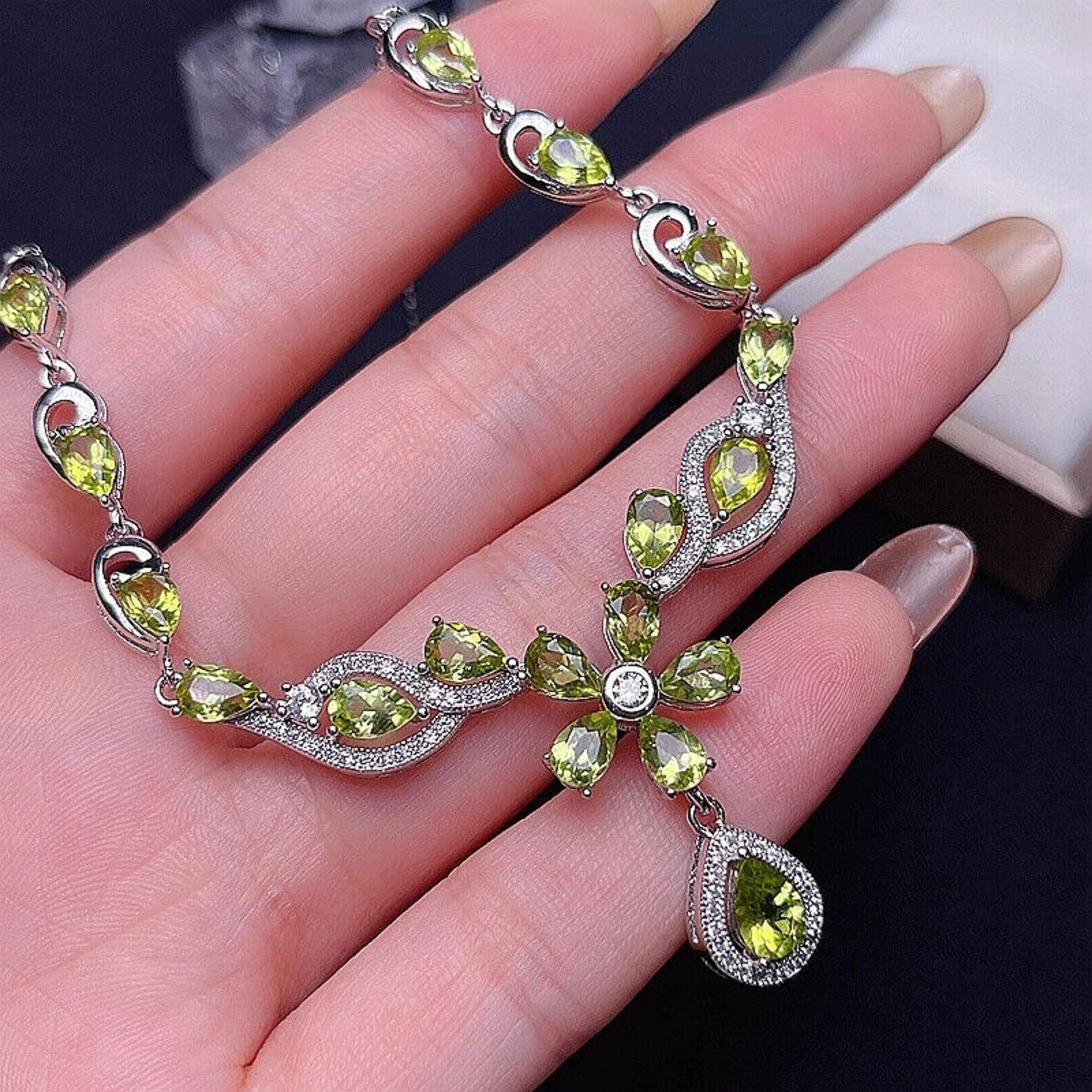 Natural Peridot Gemstone Necklace, August Birthstone Peridot Statement Necklace