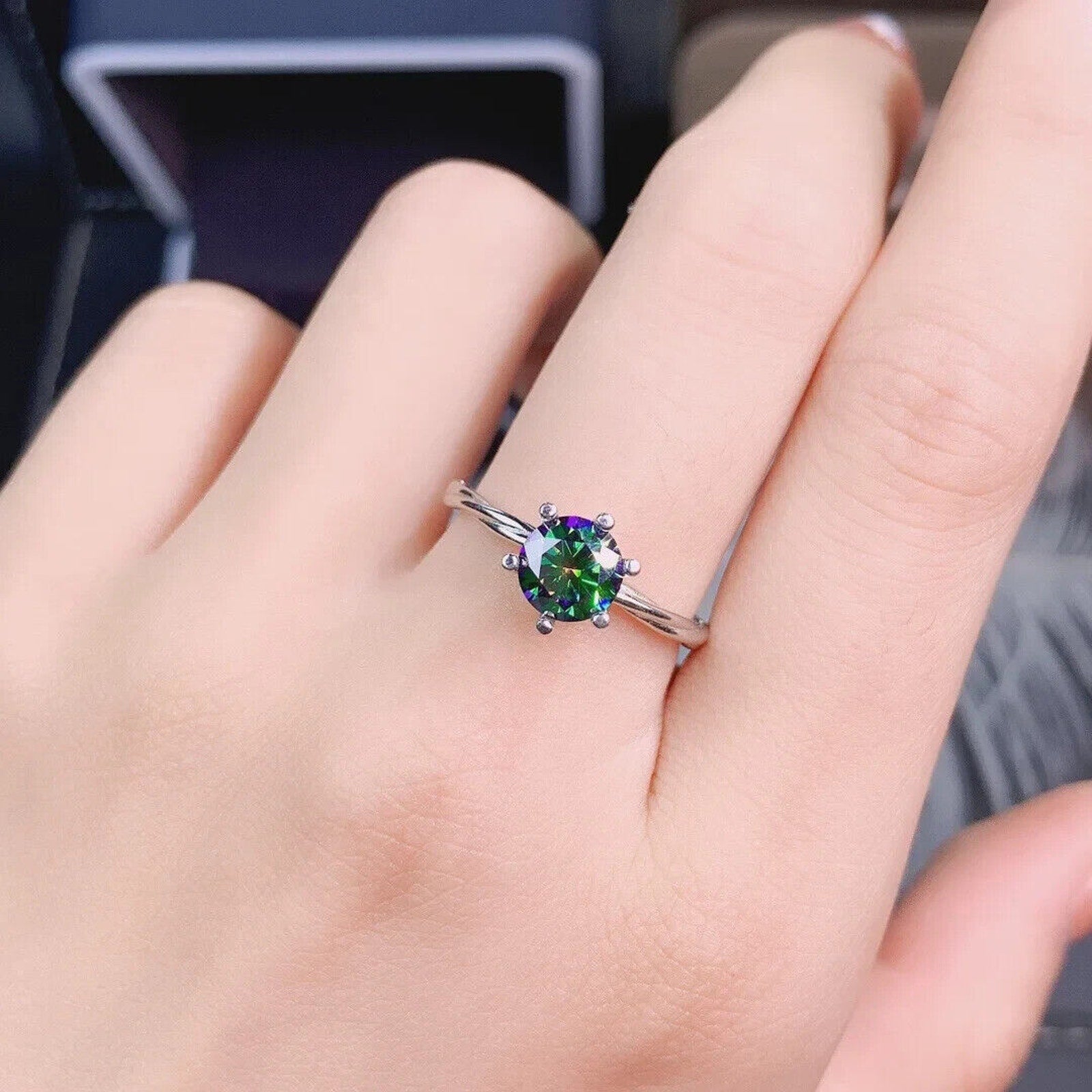 VVS1 1 CT Black Rainbow Moissanite Ring