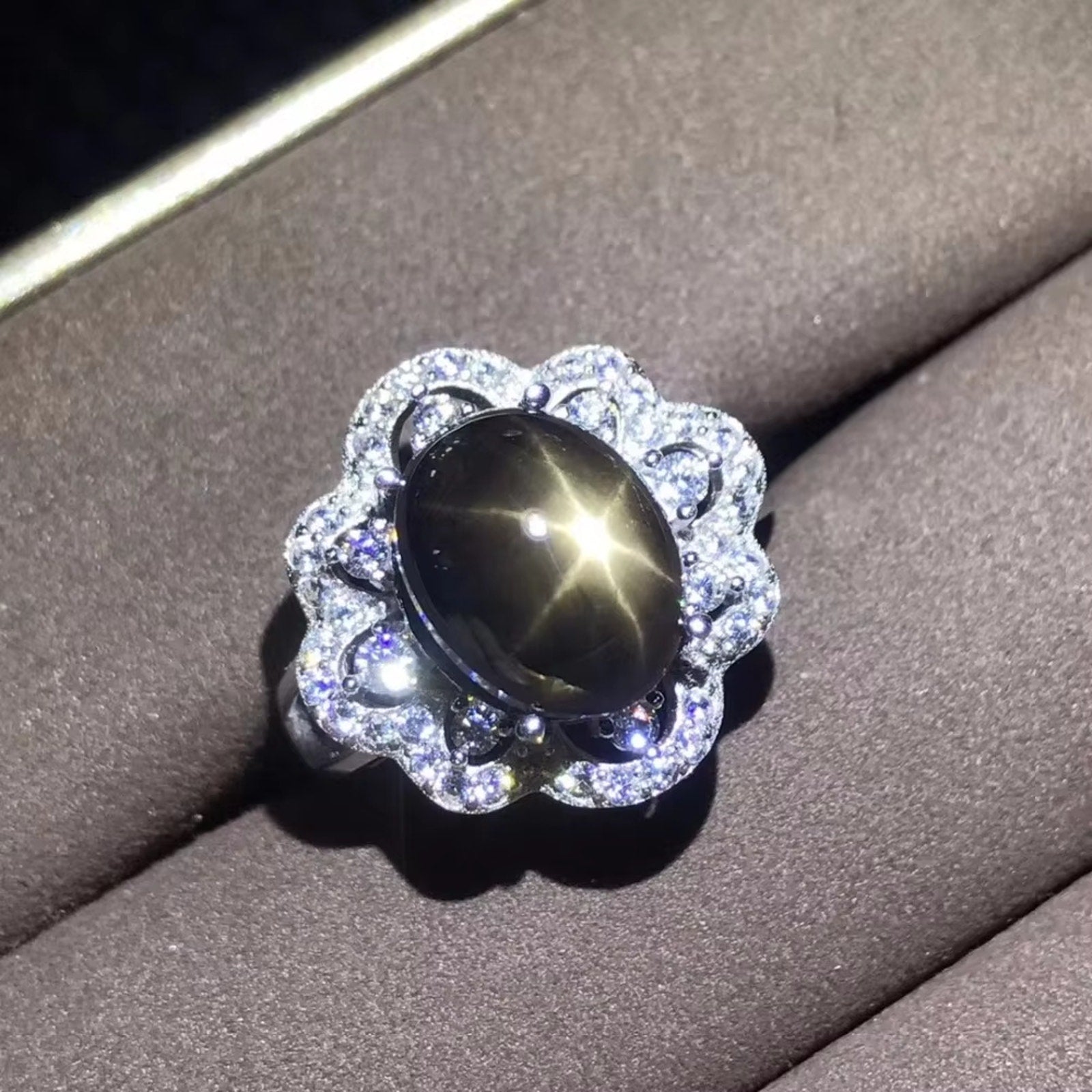 Star Sapphire, Natural Star Sapphire Ring, Star Light Sapphire Ring 9x11mm 4CT