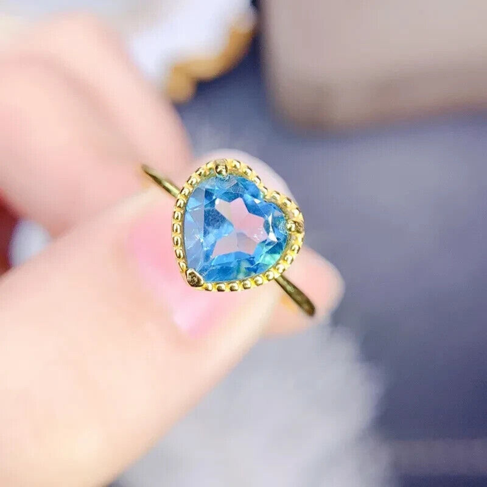 Swiss Blue Topaz Gemstone Heart Ring 7mm