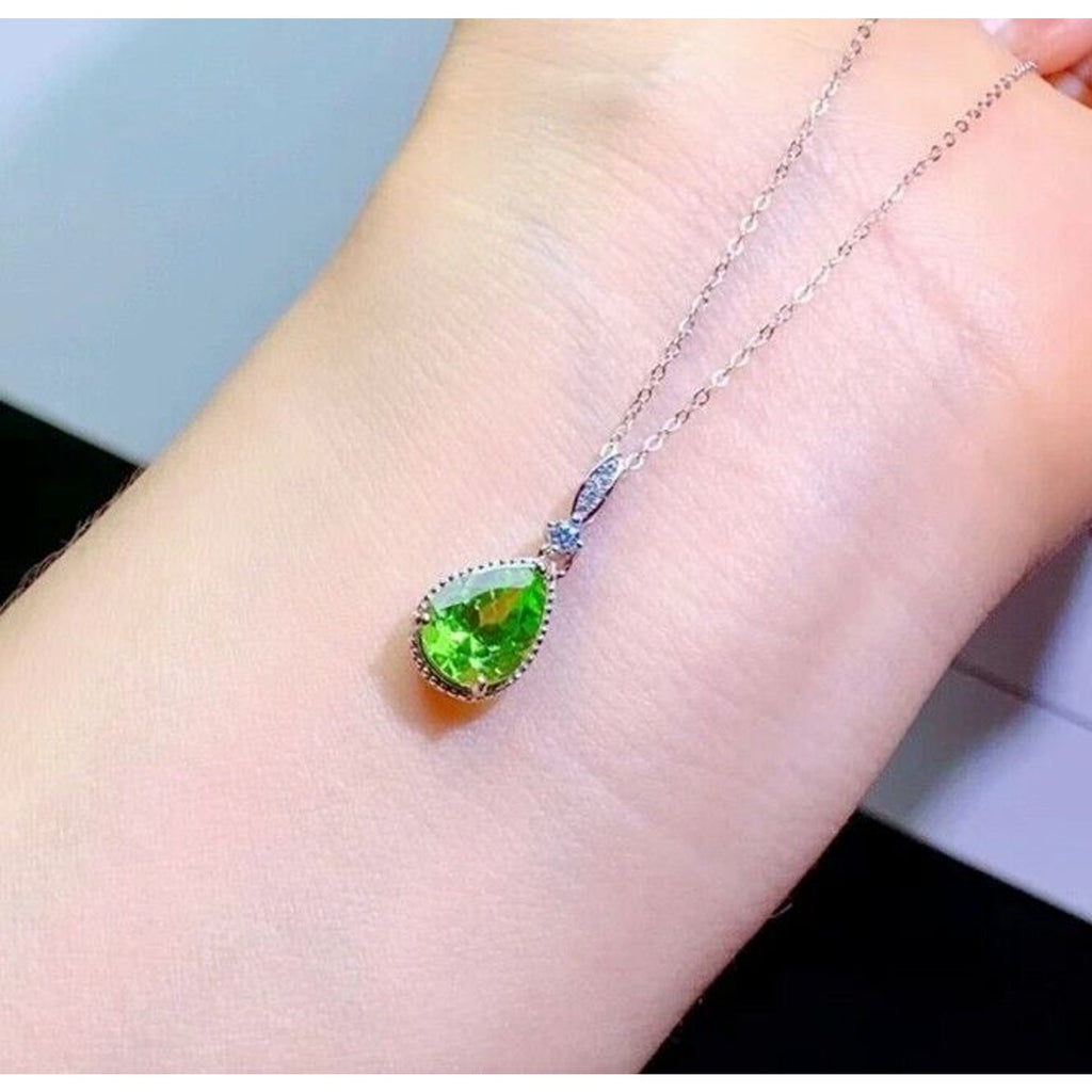 Peridot Gemstone Pendant Necklace, August Birthstone Peridot Pendant 7x9mm 1.5CT