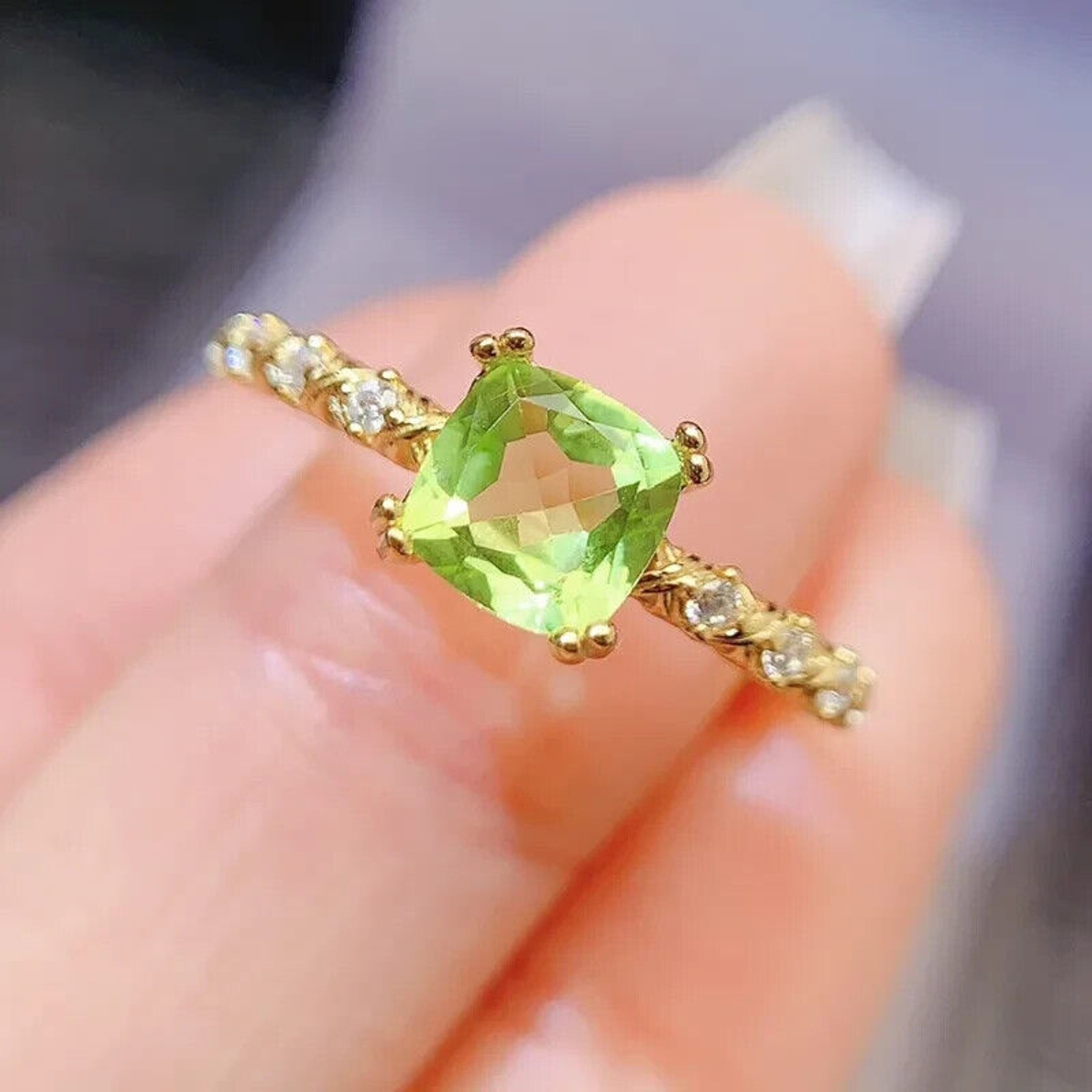 Natural Peridot Cushion Cut Gemstone Ring 6mm, August Birthstone Peridot Ring