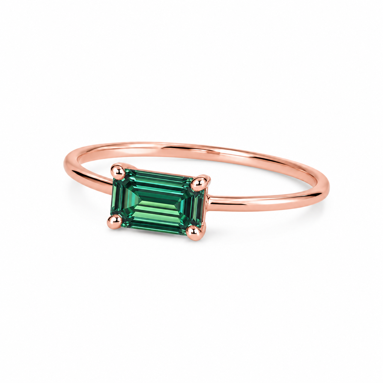 VVS1 1 CT Horizontal Emerald Cut Green Moissanite Ring