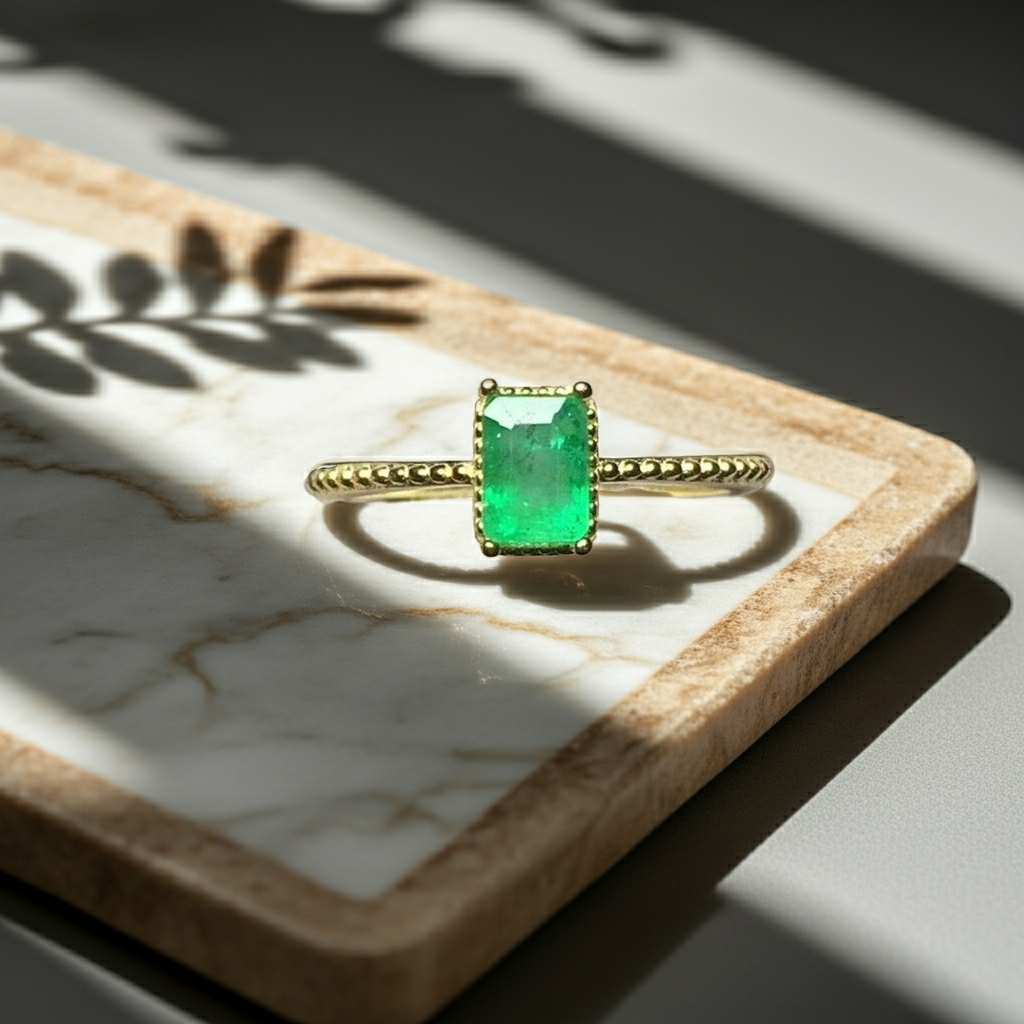 Colombian Emerald Ring 4x6mm 925 Sterling Silver Emerald Ring