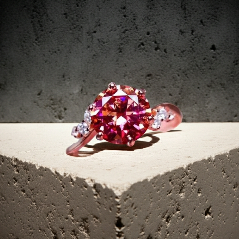 VVS1 Round Brilliant Cut 2CT Red Moissanite Ring