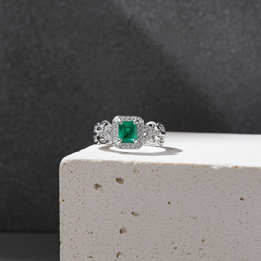 Natural Colombian Emerald Gemstone Ring 7mm Platinum Plated 925 Silver