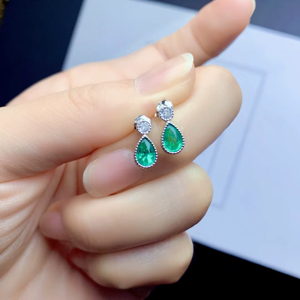 Emerald Teardrop Stud Earrings 4x6mm Natural Emerald