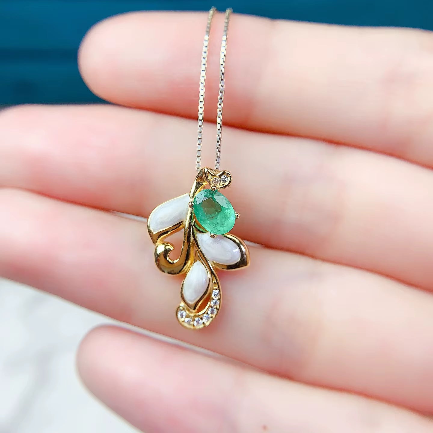 Emerald Gemstone Pendant Necklace 4x6mm 925 Sterling Silver