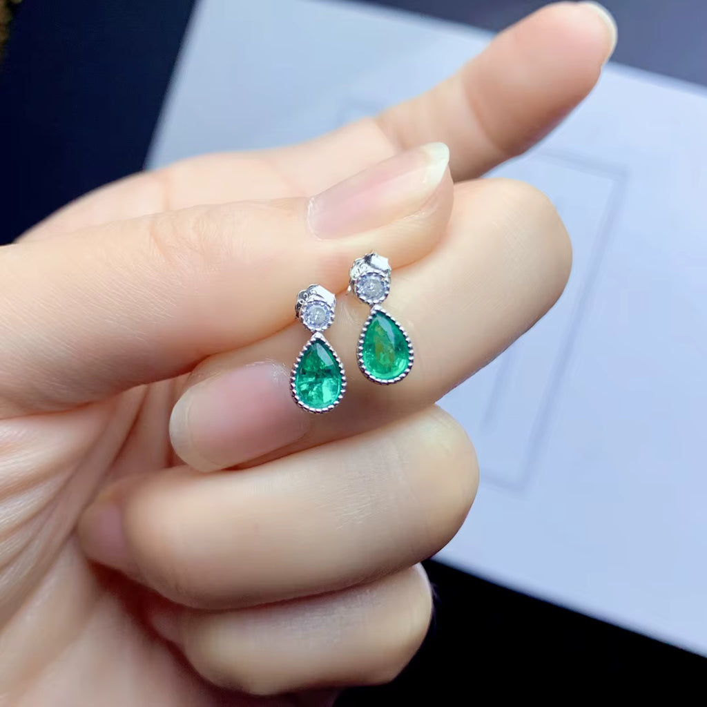 Emerald Teardrop Stud Earrings 4x6mm Natural Emerald