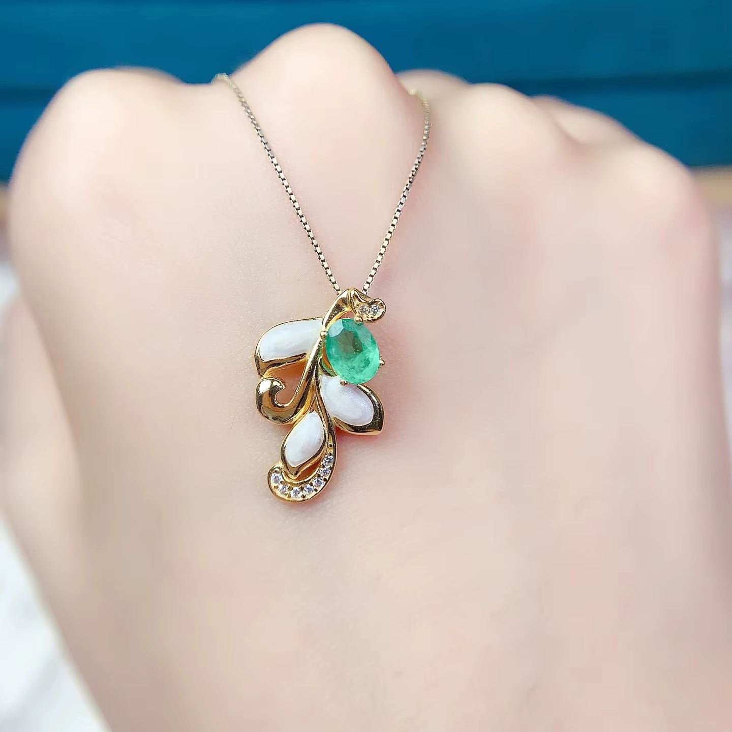 Emerald Gemstone Pendant Necklace 4x6mm 925 Sterling Silver