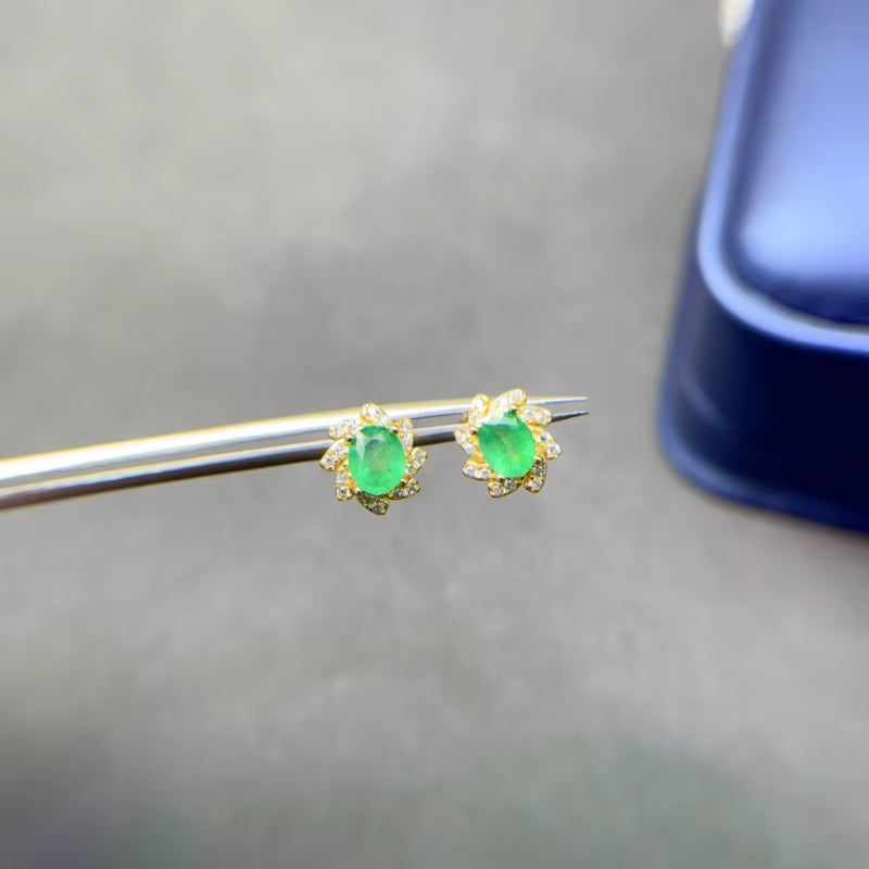 Natural 4x5mm Colombian Emerald Stud Earrings 925 Sterling Silver