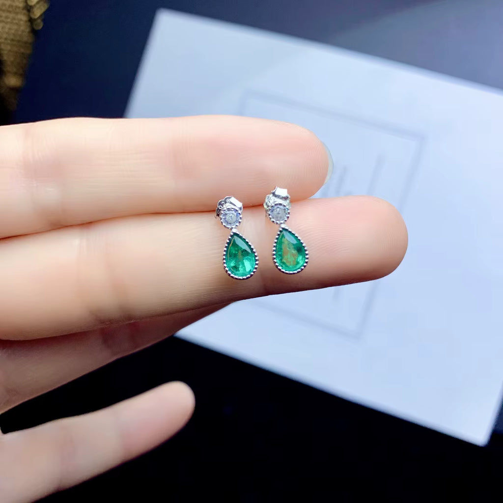 Emerald Teardrop Stud Earrings 4x6mm Natural Emerald