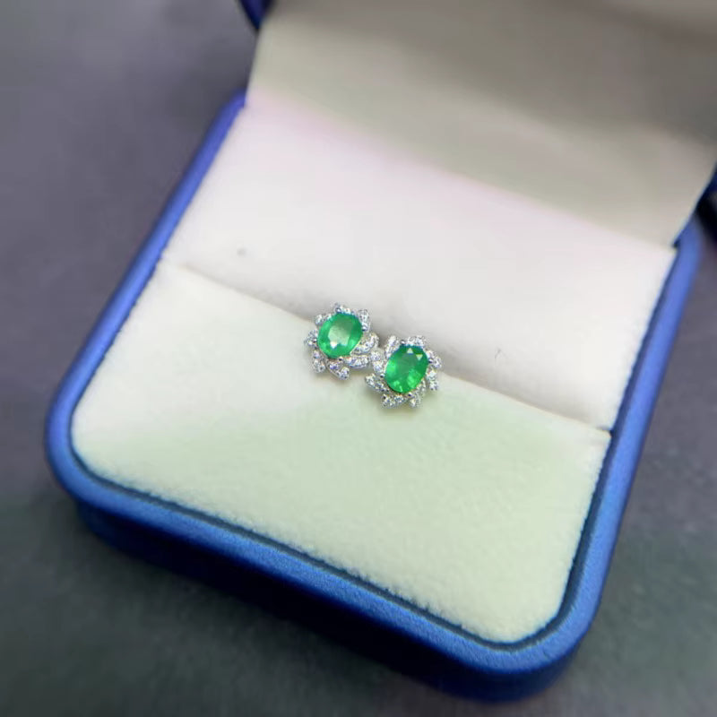Natural 4x5mm Colombian Emerald Stud Earrings 925 Sterling Silver