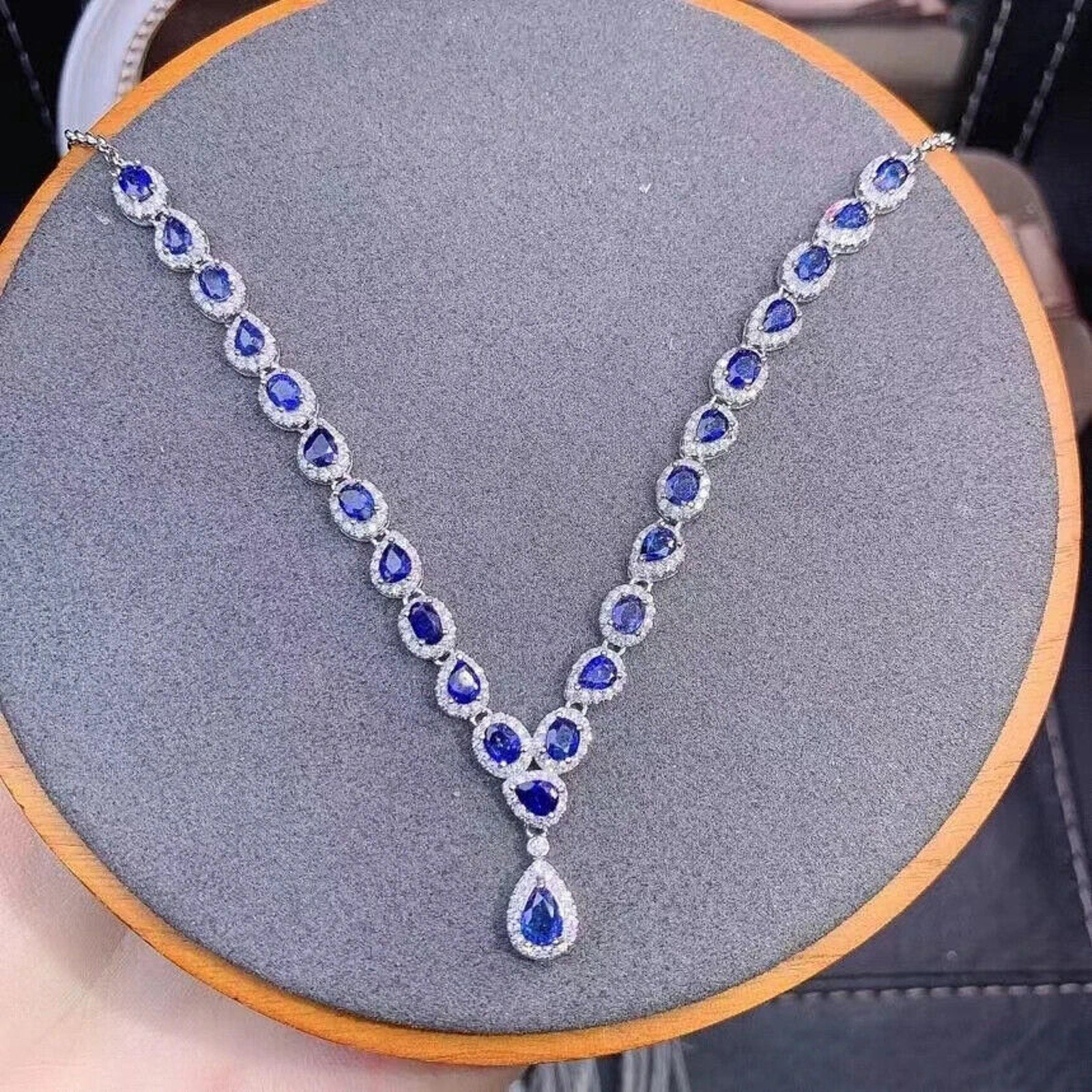 Natural Sri Lanka Sapphire Collar Necklace – Dainty Statement Sapphire Necklace