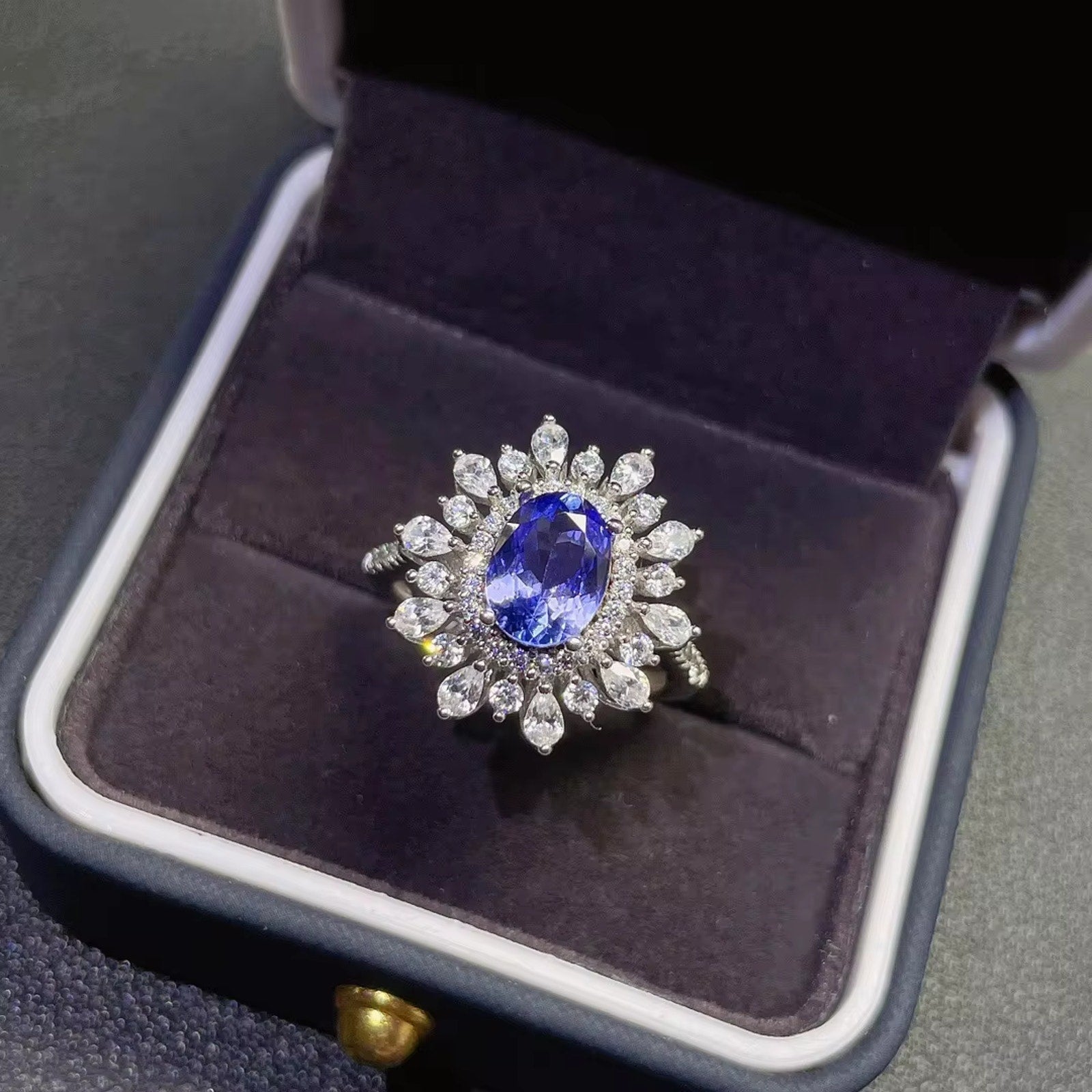 Tanzanite Ring, Natural Tanzanite Cluster Ring, Purple Tanzanite Ring 6x8mm