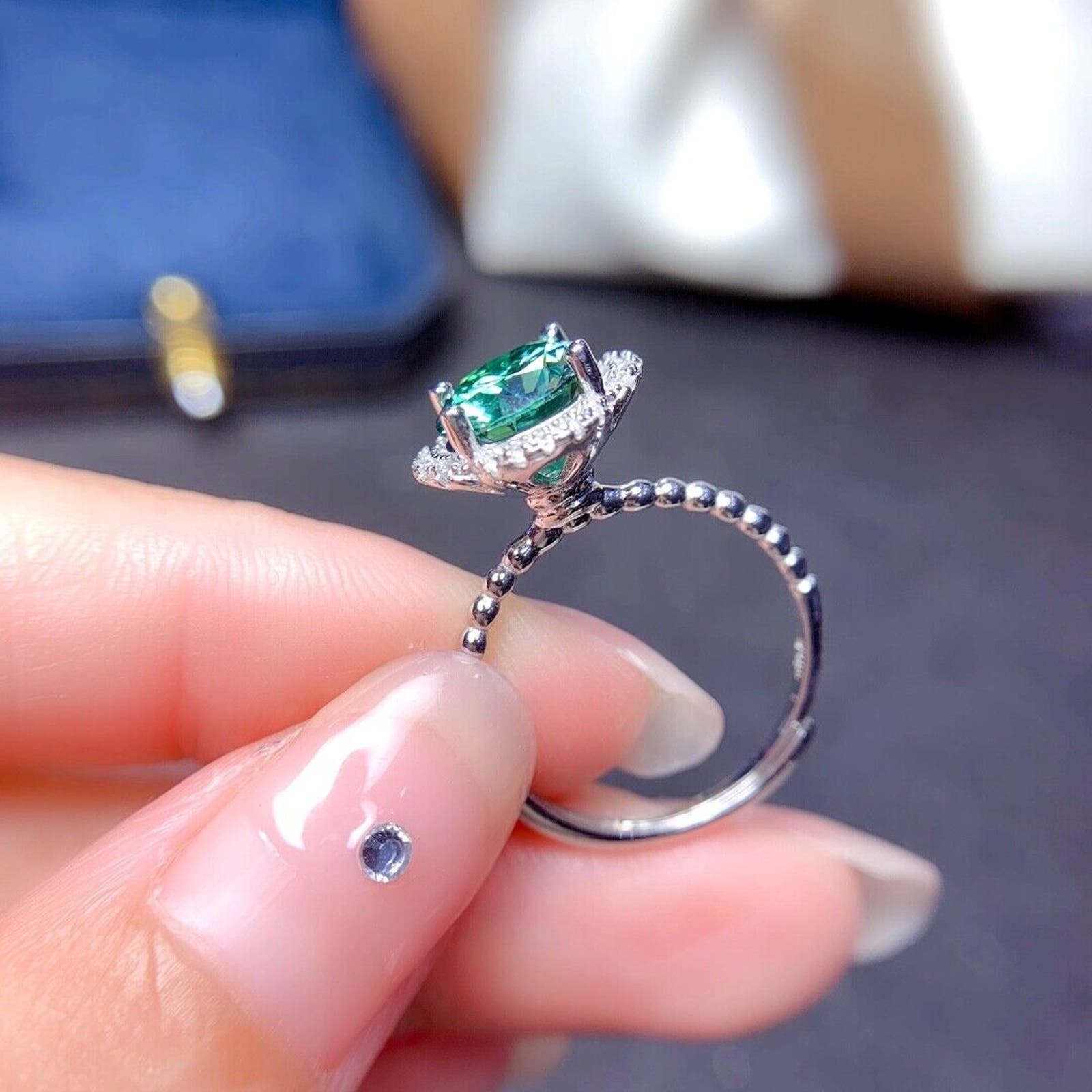 2 Carat Green Moissanite Flower Ring 8mm