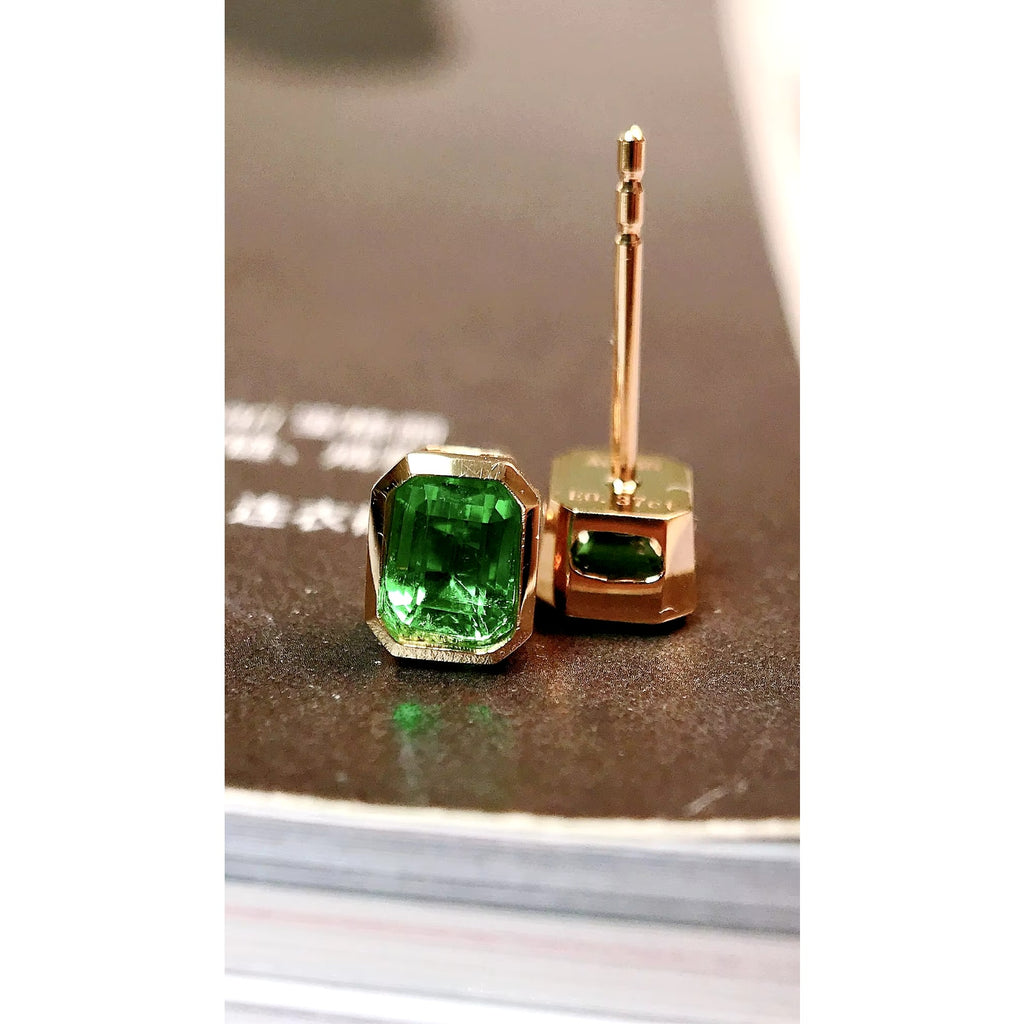 Emerald Stud Earrings, Bright Green Emerald Earrings 18k Yellow Gold, Natural Emerald Earrings, Emerald & Diamond Stud Earrings, 18k Yellow Gold Emerald Earrings, Solid Gold Emerald Stud Earrings, Bezel Setting Emerald Earrings, Natural Diamond and Emerald Earrings, Diamond and Emerald Stud Earrings, 18k Gold Emerald Stud Earrings, Womens Natural Emerald Earrings, Natural Emerald Earrings, Anniversary Gift Emerald Earrings For Women 18k Gold, Emerald Cut Emerald Earrings, Emerald Earrings with Great Clarity