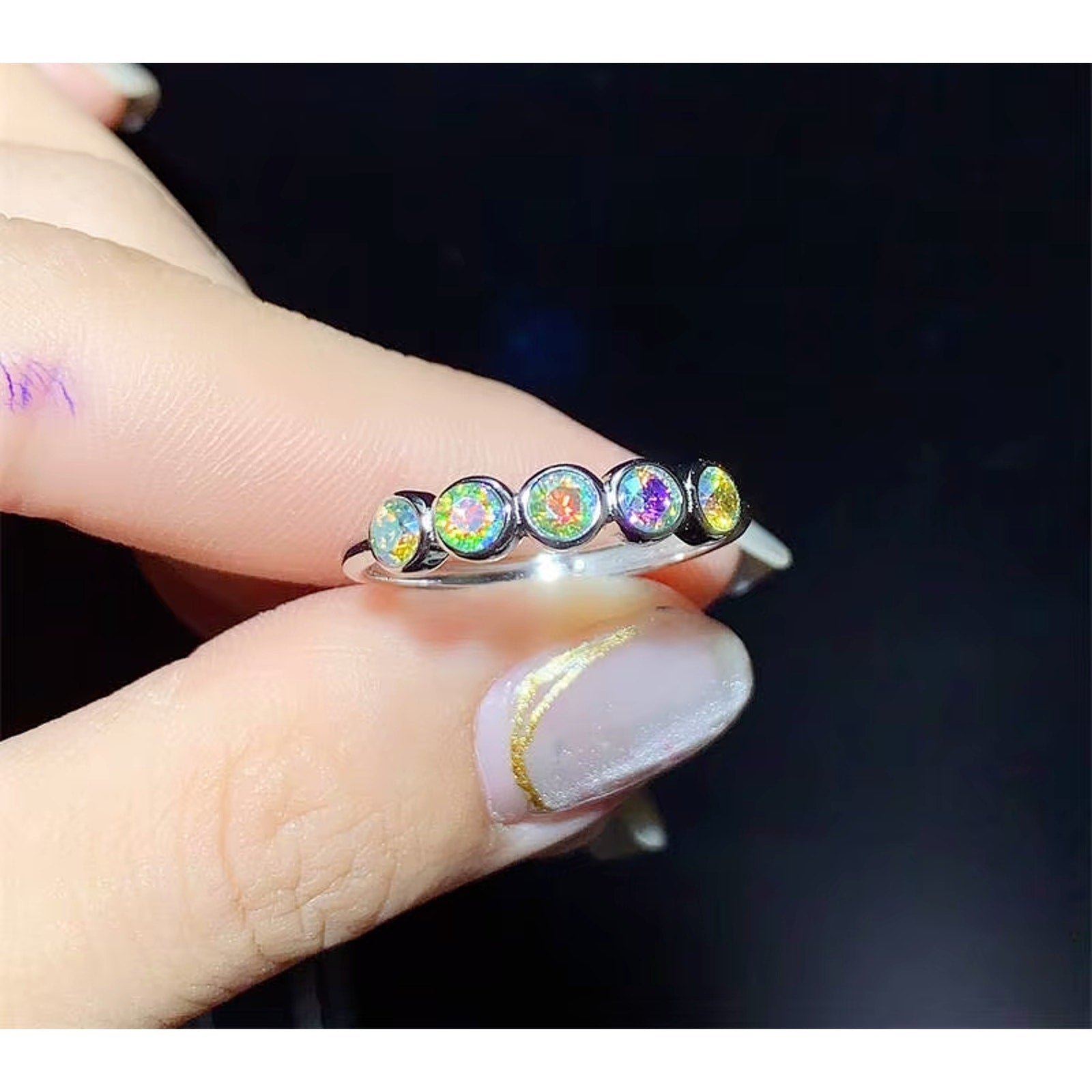 VVS1 Iradescent Rainbow Moissanite Band Ring 3mm