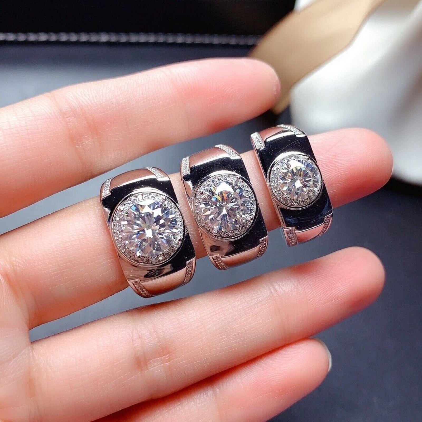 VVS1 2 CT Mens Moissanite Ring, Round Brilliant Cut D Color Moissanite