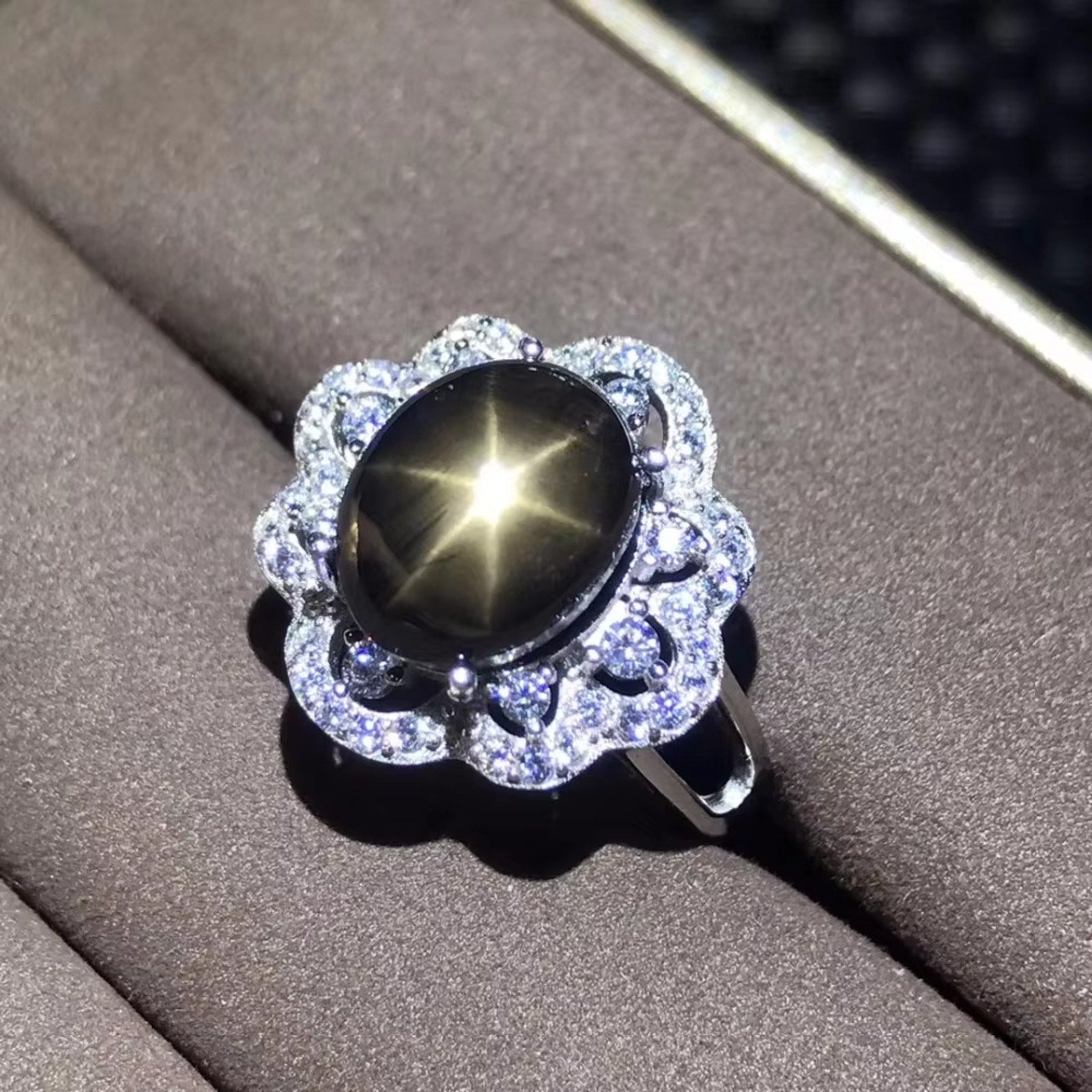 Star Sapphire, Natural Star Sapphire Ring, Star Light Sapphire Ring 9x11mm 4CT