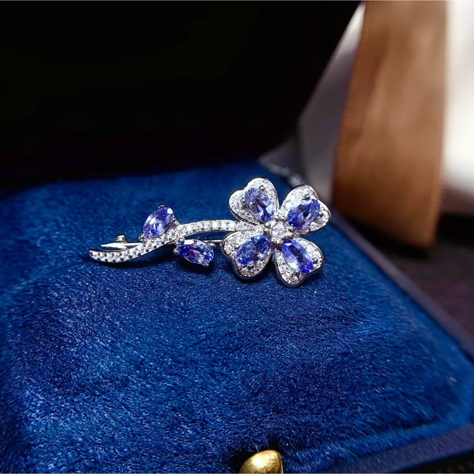 Purple Tanzanite Brooch Pin, Natural Tanzanite Brooch, Sterling Silver Tanzanite Brooch, Women's Gemstone Brooch, Natural Gemstone Brooch Pins, Purple Gemstone Brooch, Tanzanite Flower Brooch, Sterling Silver Tanzanite Brooch, December Birthstone Brooch, Brooch Pins December Birthstone, December Birthstone Tanzanite, Natural Tanzanite Jewelry, Tanzanite Pin, Tanzanite Brooch for Women, Genuine Tanzanite, Natural Purple Tanzanite, Tanzanite Flower Brooch, Gemstone Flower Brooch, Purple Gemstone Flower Brooch