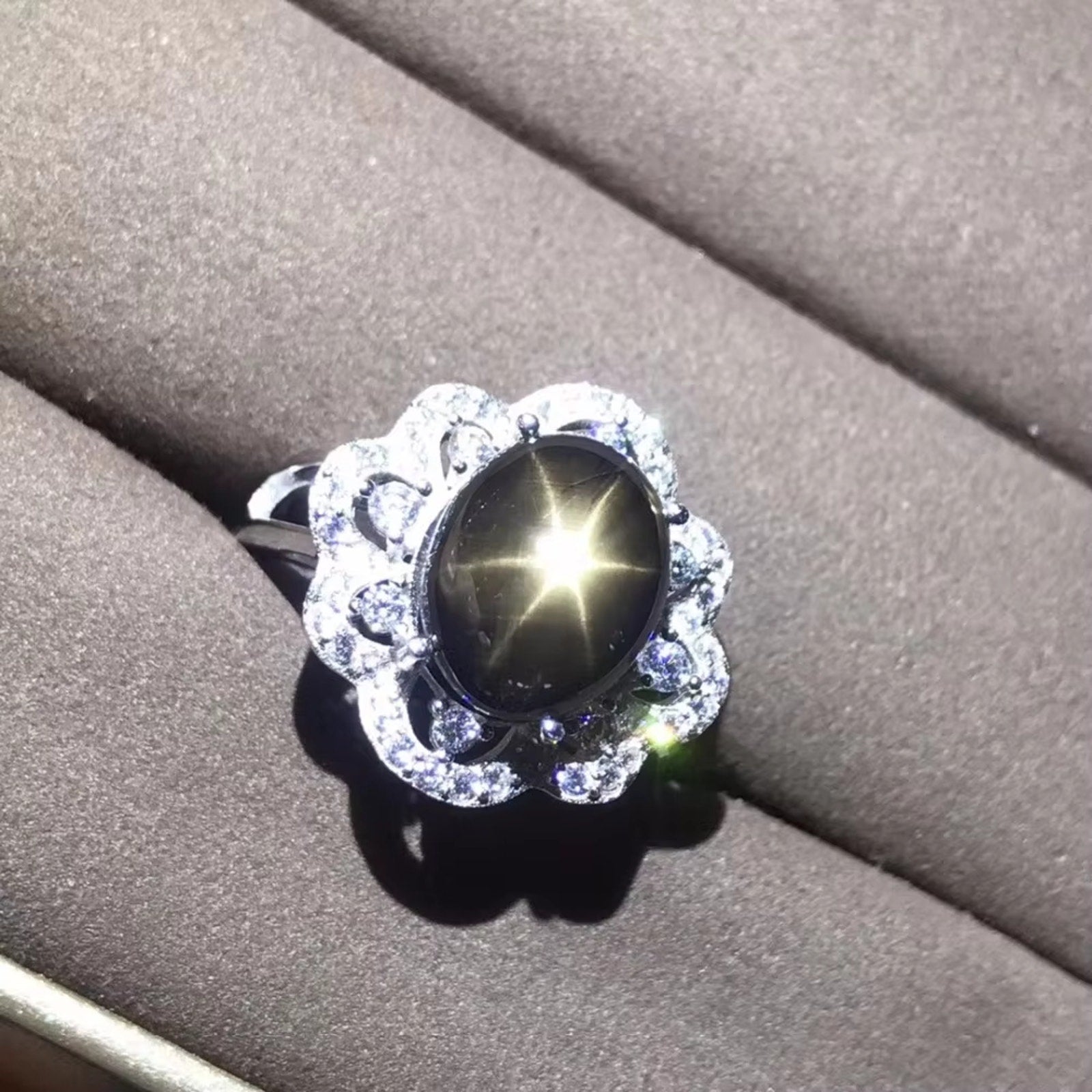 Star Sapphire, Natural Star Sapphire Ring, Star Light Sapphire Ring 9x11mm 4CT