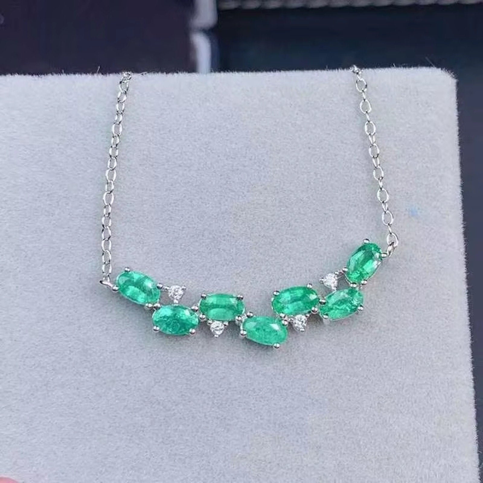 Natural Colombian Emerald Clavicle Chain Necklace 3x5mm VVS Grade