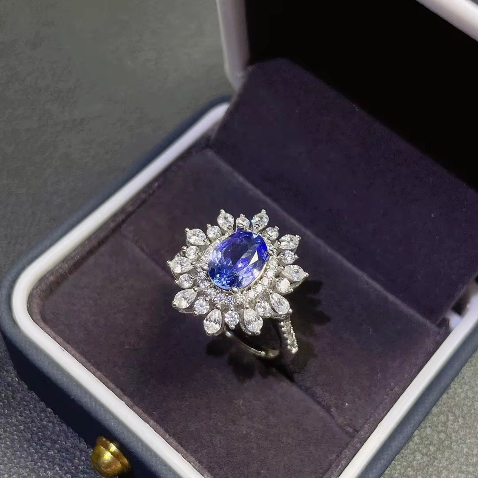 Tanzanite Ring, Natural Tanzanite Cluster Ring, Purple Tanzanite Ring 6x8mm