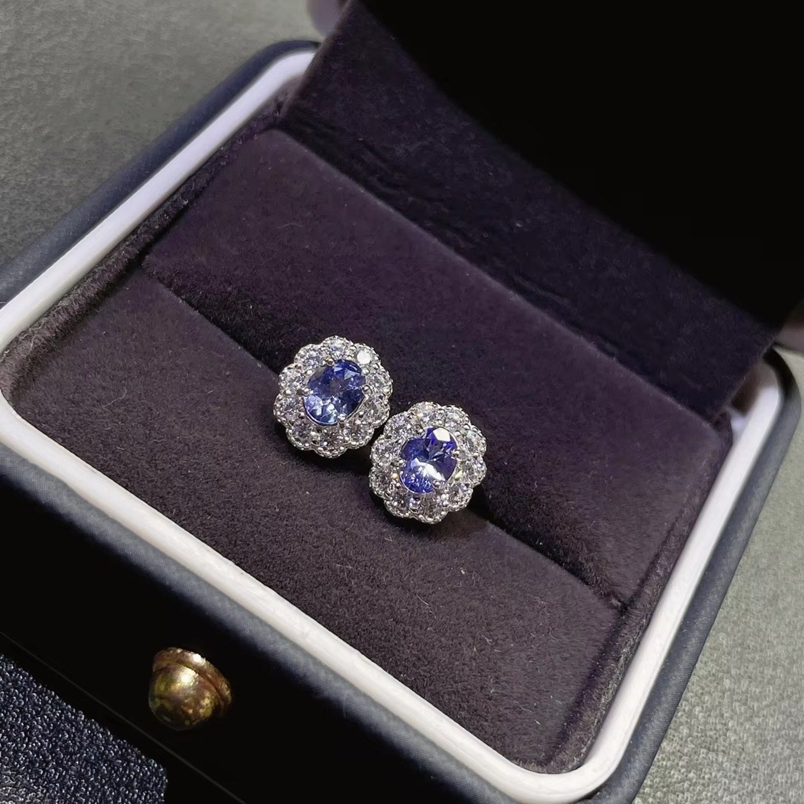 925 Sterling Silver 0.6Ct Tanzanite Oval 4x5mm Stud Earrings Women