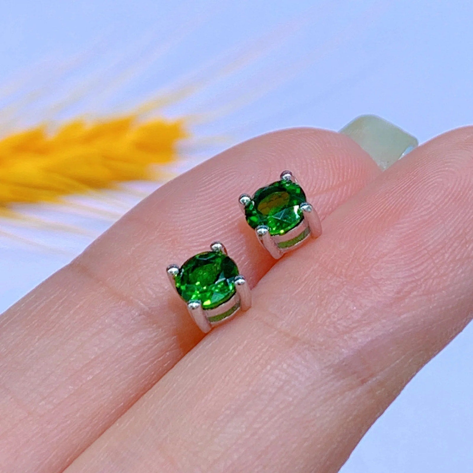 Men's or Women's Chrome Diopside Stud Earrings, Natural Chrome Diopside