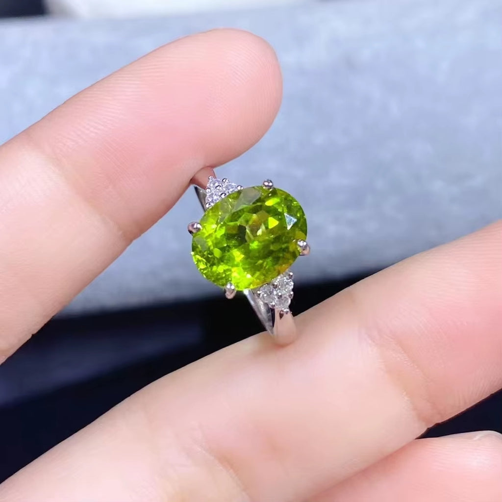 3CT Peridot Birthstone Ring 925 Sterling Silver 8x10mm