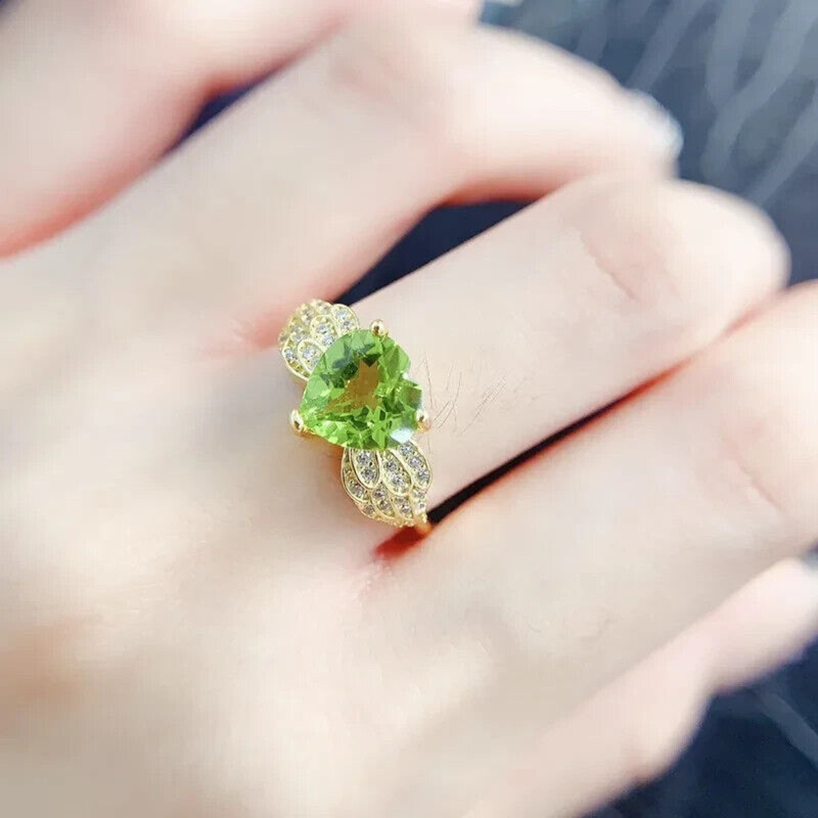 Natural Peridot Gemstone Heart Ring 8mm 2CT, August Birthstone Peridot Ring