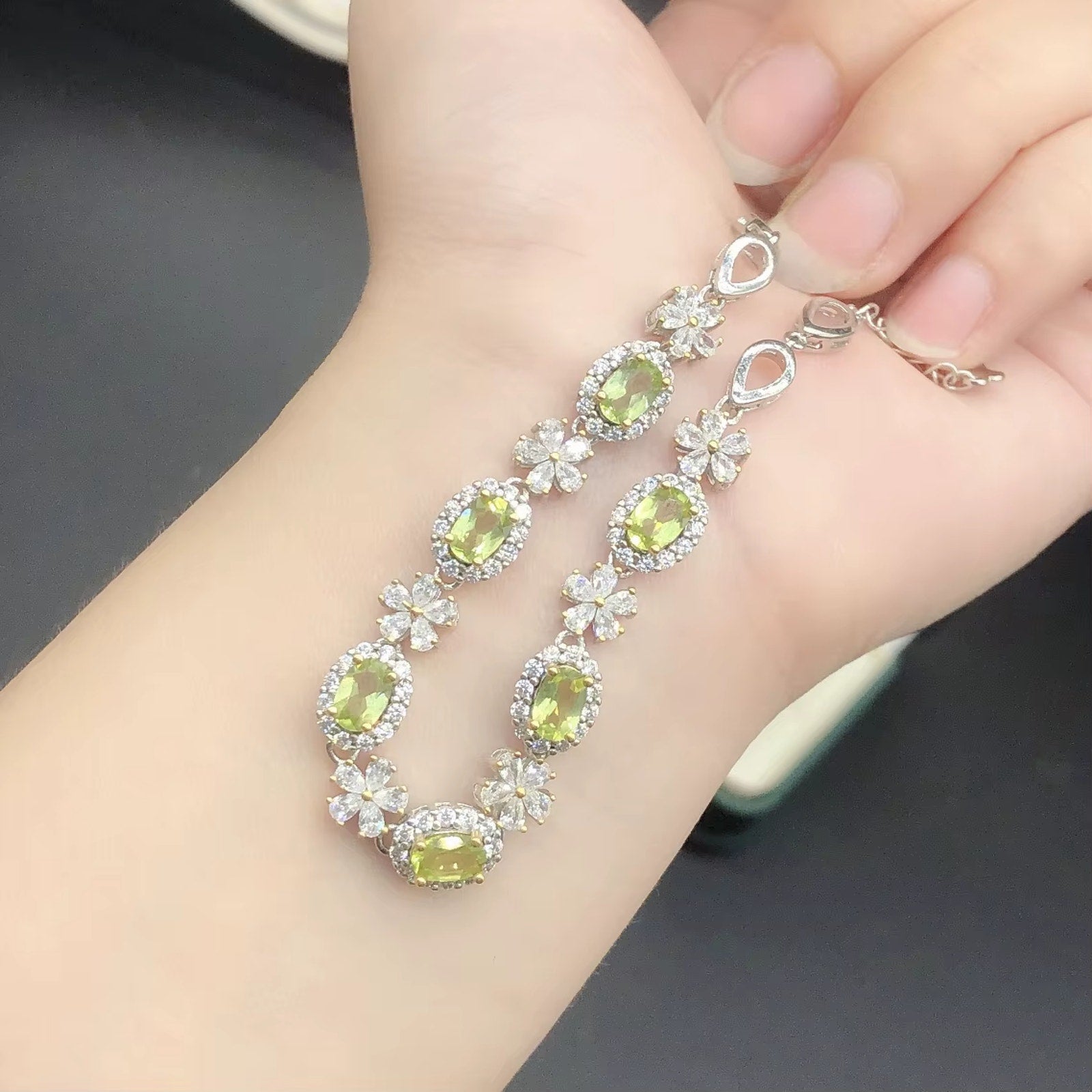 Natural Peridot August Birthstone Flower Bracelet 925 Sterling Silver 4x6mm