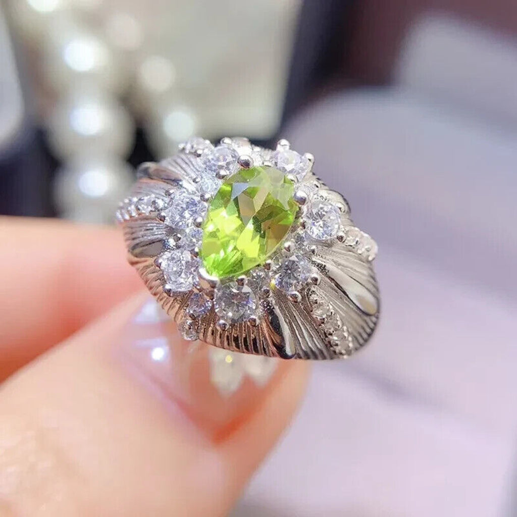 Natural Peridot Gemstone Ring 5x8mm 1CT, Peridot Statement Ring Sterling Silver